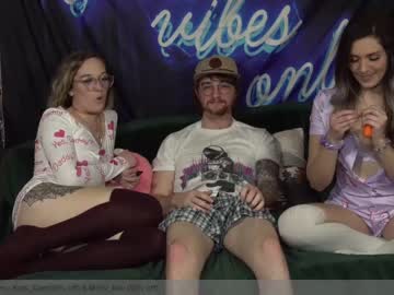 couple cam all day kats_cam image #945681