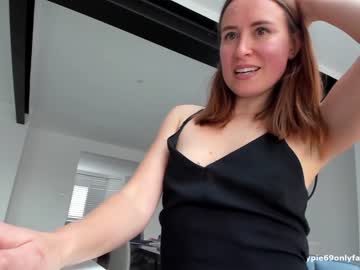 girl cam all day eatmypie69 image #3953227