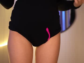 girl cam all day oliviavilolobos image #7577614