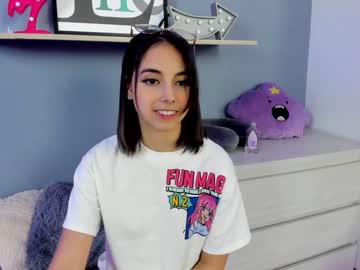 girl cam all day saschaholmen image #3224848