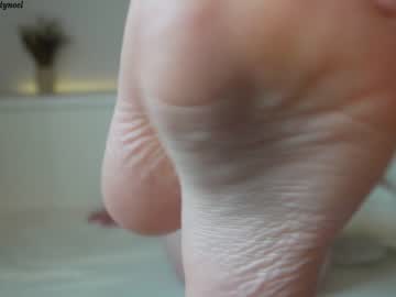 girl cam all day funny_to_see_you_here image #6644224