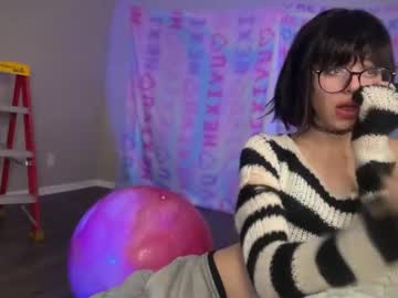 girl cam all day hexivu image #8670777