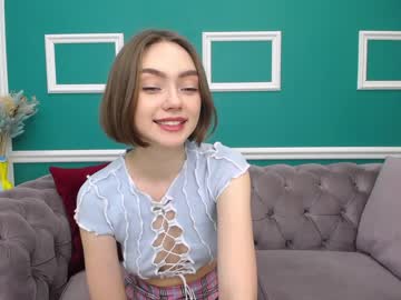 girl cam all day adelewilson__ image #517262