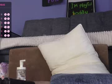 girl cam all day queenelia image #5821382