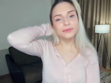 girl cam all day alaskareid image #3964449