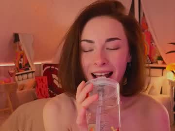 girl cam all day uwunikaa image #8884475