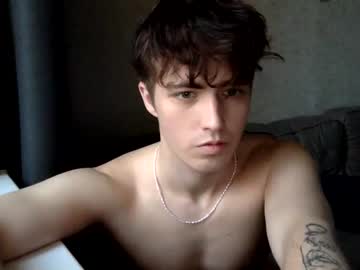 man cam all day nonrelevant01 image #381244