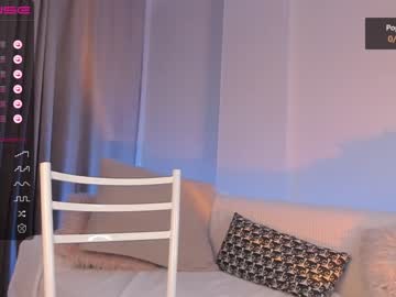 girl cam all day iminako image #4447112
