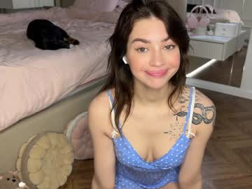 girl cam all day cuteelsa_ image #8651250