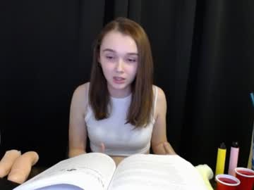girl cam all day nomieturtles69 image #2710454