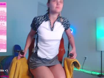 girl cam all day petitebrat image #4427198