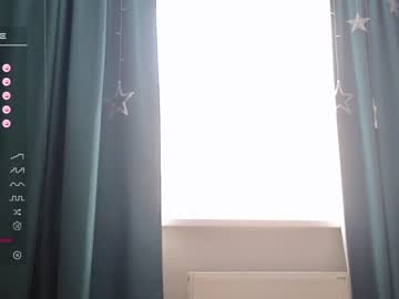 girl cam all day small_blondee image #5355162