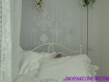 girl cam all day littlegreekflower image #8860918