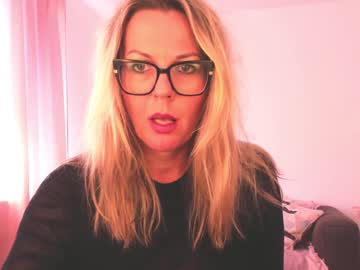 girl cam all day esmimilf image #7536508