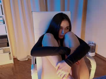 girl cam all day hollyextra image #9459925