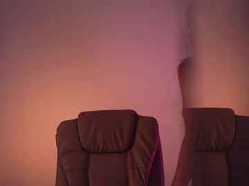 girl cam all day peach_me image #1396782
