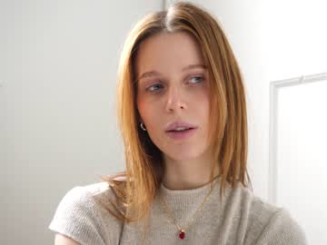 girl cam all day ellaa91 image #3575125