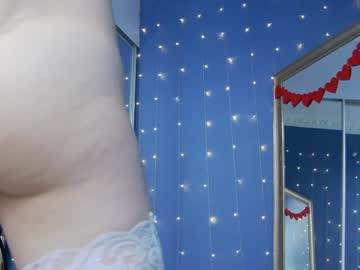 girl cam all day kriskras__ image #7444800