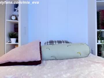 girl cam all day mis_eva image #3266012