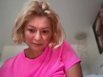 girl cam all day kiradivine image #7798845