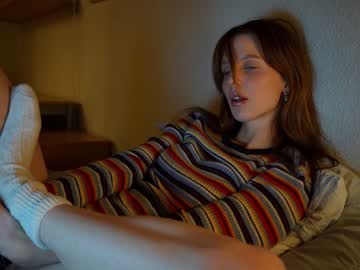 girl cam all day ellaa91 image #3225737