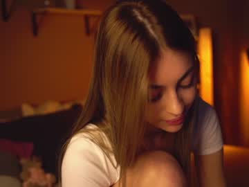 girl cam all day cuteelsa_ image #5930664