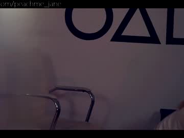 girl cam all day peach_me image #392931
