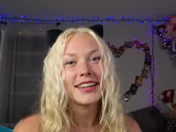 girl cam all day lilfknsquirt image #9600187