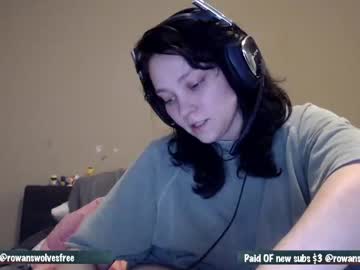 girl cam all day rowanswolves image #1182244