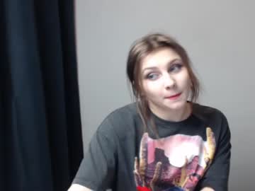 girl cam all day relax_nina image #855678