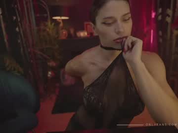 girl cam all day lucieoude_ image #2668500