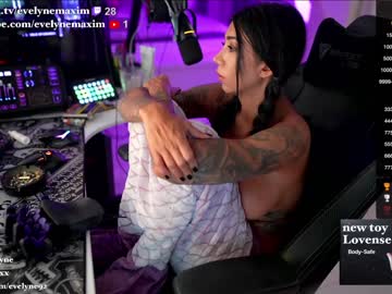 girl cam all day evelyne92 image #5583324
