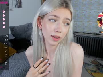 girl cam all day rainaslater image #5200745