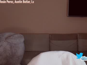 girl cam all day hollyextra image #1870107
