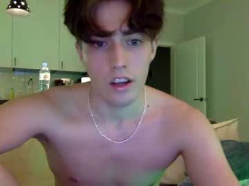 man cam all day nonrelevant01 image #736489
