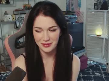 girl cam all day evelynclaire image #6071182