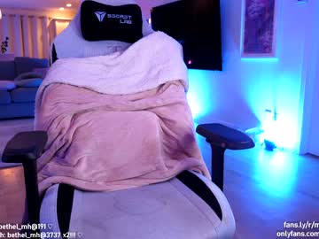 girl cam all day misshowl image #4595621