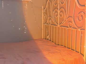 girl cam all day linellali image #2534477