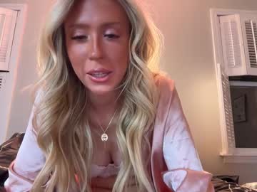 girl cam all day dixiegem image #8855810