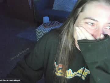 girl cam all day cidergal69 image #8247280