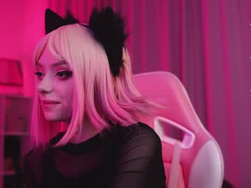 girl cam all day holliwould_ image #6795638