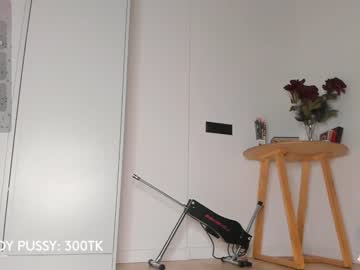 girl cam all day tia_vong_00 image #6162313