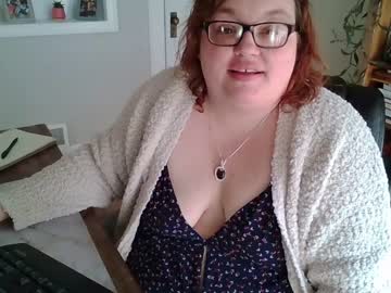 girl cam all day lunameadows image #6320044