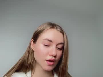 girl cam all day strawberryjamx image #1079041