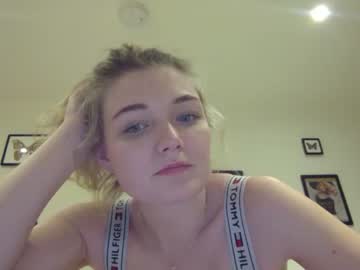 girl cam all day redroseldn image #3763501