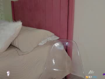 girl cam all day veroniqe_lounge image #2115336