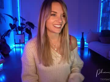 girl cam all day phoenix_taylor image #1067373