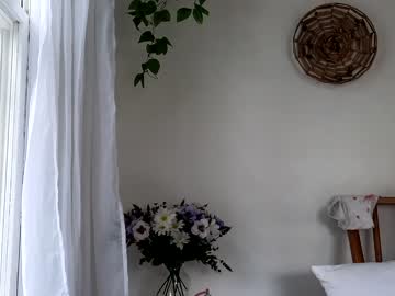 girl cam all day littlegreekflower image #5143050