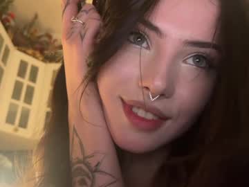 girl cam all day bmwm5f90 image #9404233
