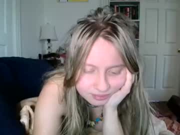 girl cam all day scartit image #798729